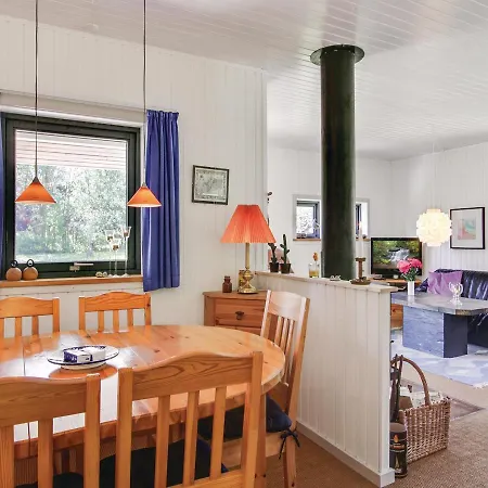 Three-bedroom Holiday In *