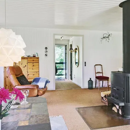 Σπίτι διακοπών Three-bedroom Holiday In *