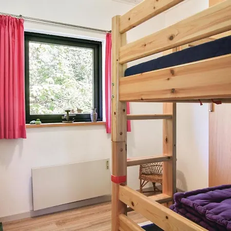 Three-bedroom Holiday In Stege